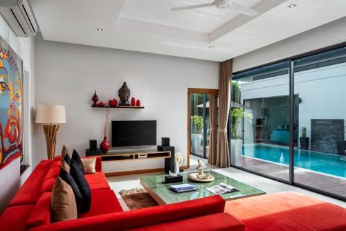 Ban Saiyuan Villa | Wave Heaven Villa in Rawai