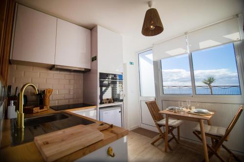 Prazeres Apartment | Wave Shadows Beach House Oceanfront property - Bottom Floor