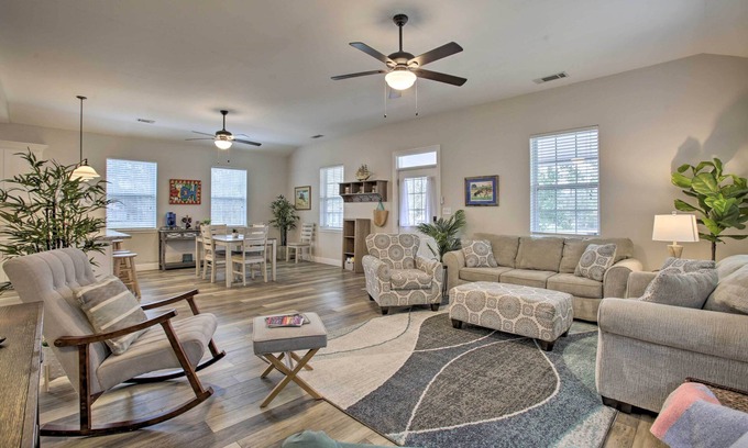 Waveland Cottage | Waveland Home Near Beach: Pets Allowed!