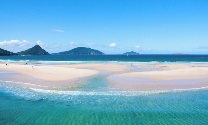 Boat Harbour House | Waves at Boat Harbour - Stunning Water Views and Opposite Beach