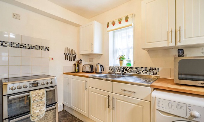Staindrop Cottage | Wayside Cottage