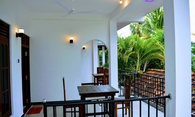 Mirissa Hotel | Wayside Guest