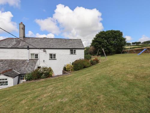 Barnstaple House | Waytown Cottage