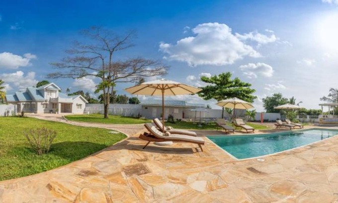 Zanzibar Town Villa | We Call It Home- Bububu