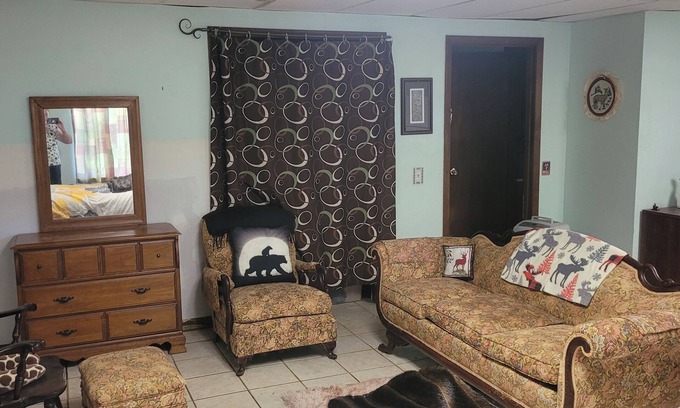 Church Hill Apartment | We have a fire pit off street parking private entrance not far from bay mountain