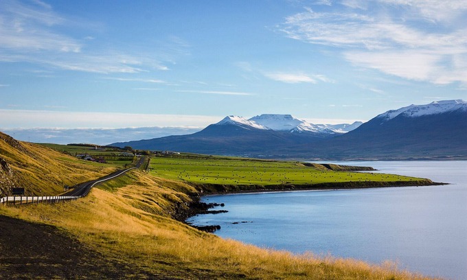 Hampden South House | We offer Perfect combination for a memorable trip.