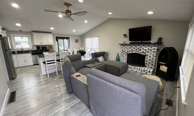 Eastward Look House | We only live once.!