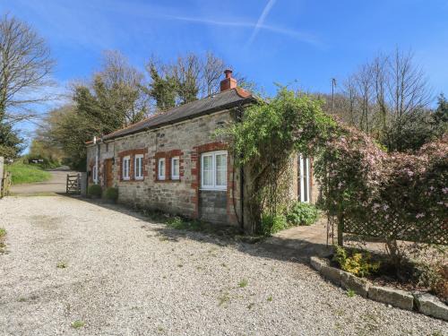 Saint Breward House | Weasels Nest