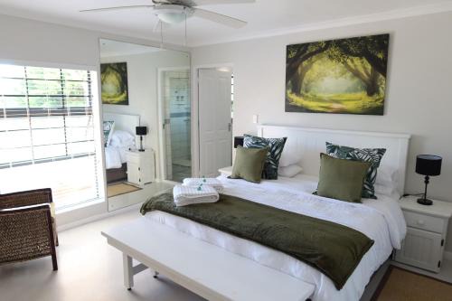 Port Elizabeth Apartment | Weaver Lane Country Escape - The Bandit Porcupine