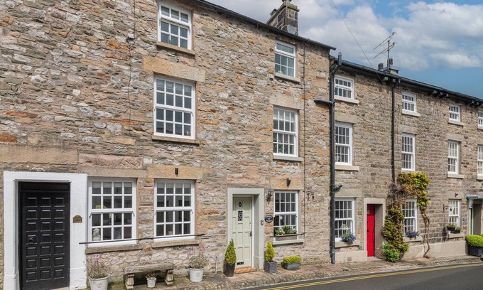 Kirkby Lonsdale House | Weavers Cottage, Newly converted luxurious retreat
