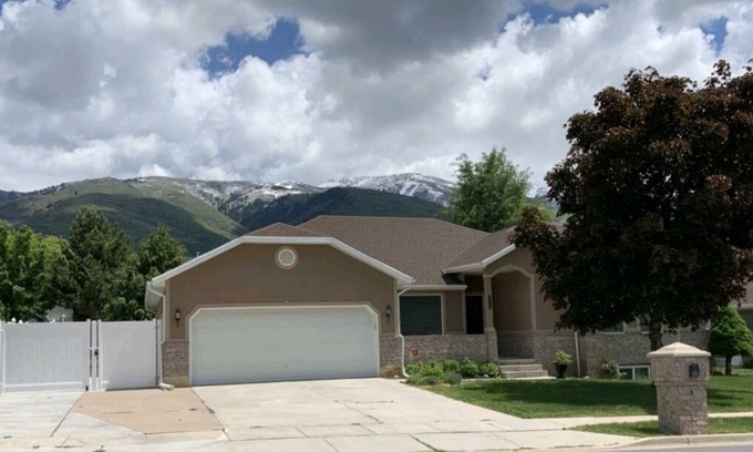 Layton House | "Weber Canyon Haven" East Layton Home with a View