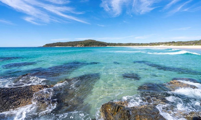 Elizabeth Beach House | Wee Five - Pet Friendly - Byo Linen