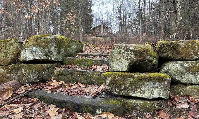 Guys Mills Cabin | Weekend Getaway, Family vacation comfort cabin