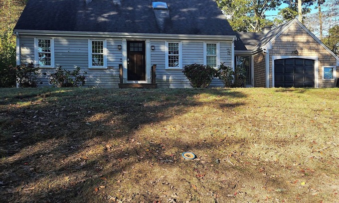 Harwich Center House | Weekly 4-bedroom house in marvelous Harwich with AC, WiFi.