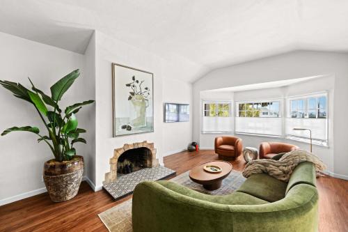 Hollywood Hills West House | Weho Sunset Strip Hideaway And Casita