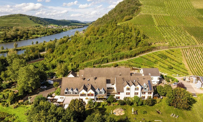 Ockfen Hotel | Weinhotel Klostermühle