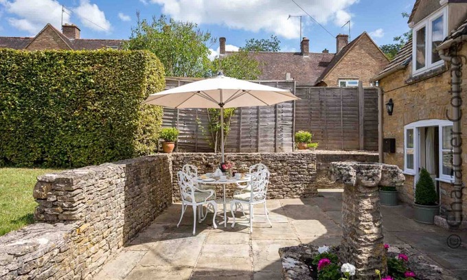 Bourton Cottage | Weir Cottage
