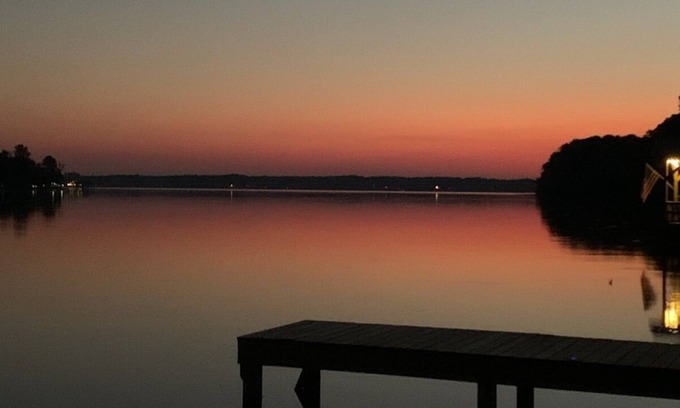 Centre House | Weiss Lake Hideout. Enjoy our cozy camper on the lake
