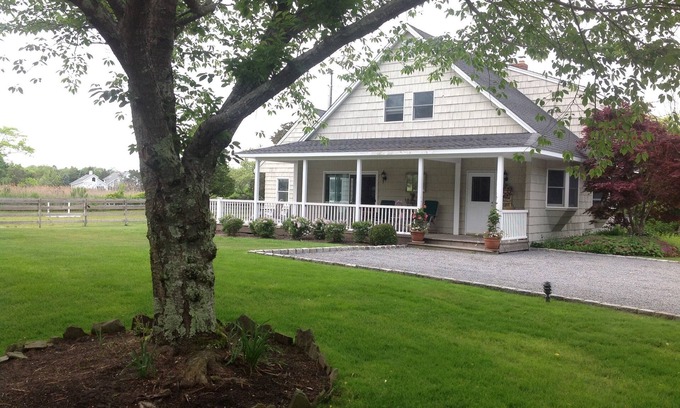 Westhampton Beach Cottage | Welcome Home * Beautiful Horse Estate Guest House On Water By The Beach