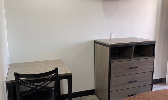 Northwest Anaheim Hotel | Welcome Inn & Suites