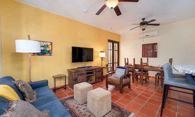 Nopolo House | Welcome to Casa Libélula, a peaceful and charming 2-bedroom home located in the heart of the scenic