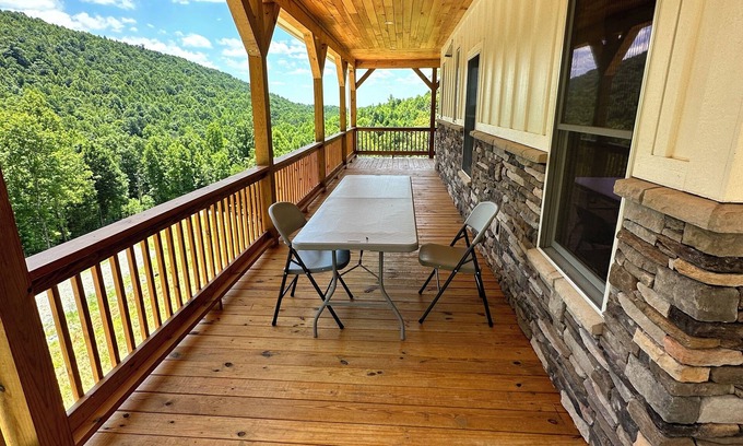Lenoir Cabin | Welcome to Green mountain! Our dream made reality…