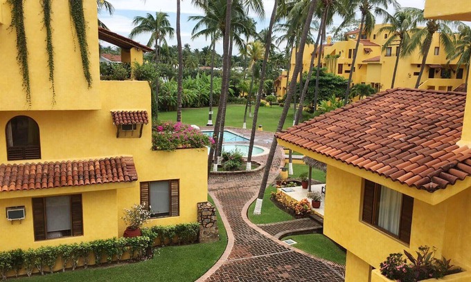 Club Santiago Condo | Welcome to luxury department 100% equipped in Club Santiago Manzanillo. 3 rooms.