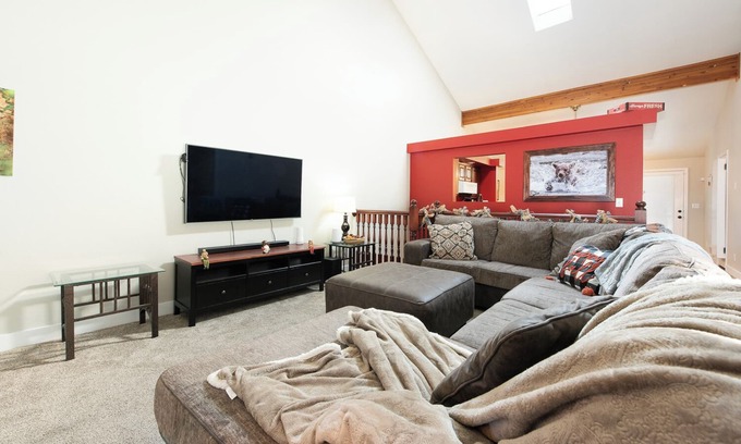 Idaho Falls House | Welcome to Mountain Getaway in this cozy 4 bed 3 bath home.