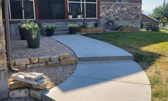 Coalville Apartment | Welcome to our beautiful "EVERYTHING BRAND-NEW" basement apartment.