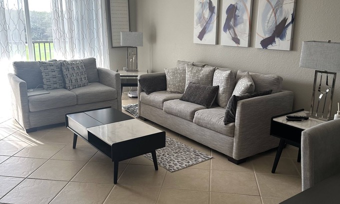 Naples Condo | Welcome to our beautiful top floor condo. We have all the amenities you need!