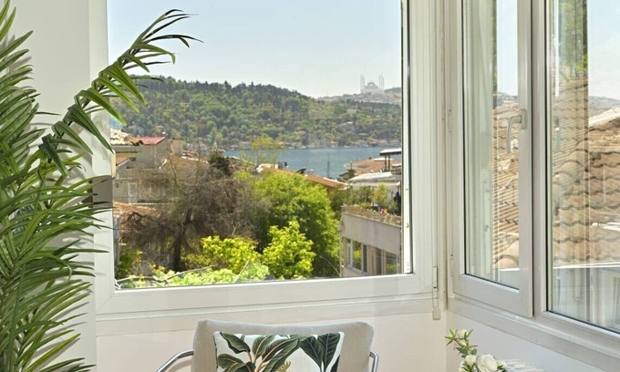 Bebek Apartment | Welcome to our spacious bright triplex home with gorgeous views! Situated on the 2nd floor