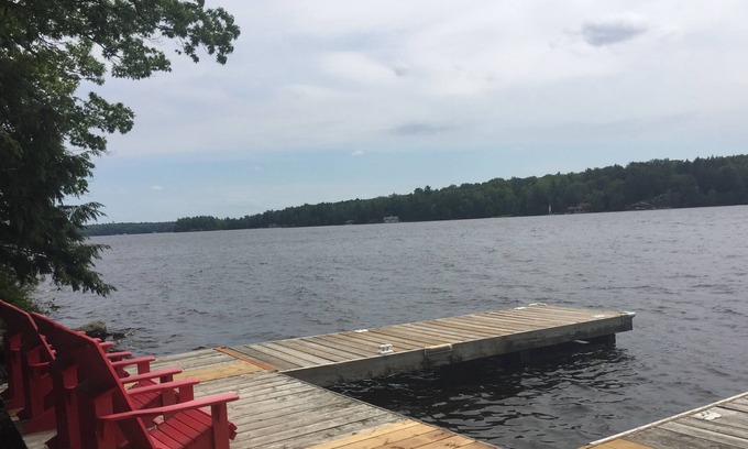Bracebridge Cottage | Welcome to Raven Point: A Classic Cottage Experience on Beautiful Lake Muskoka