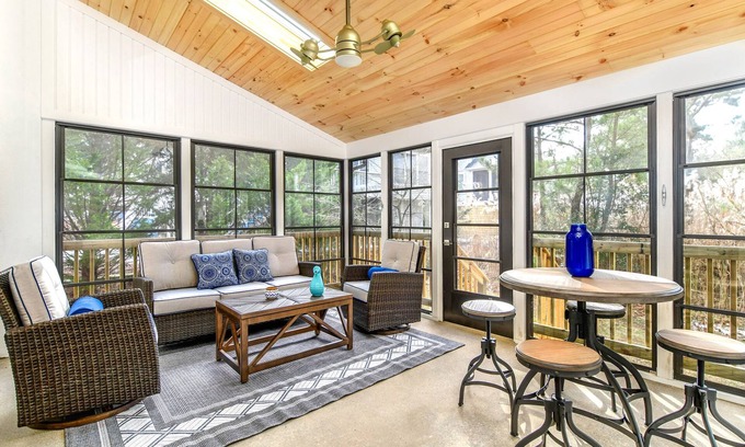 Bethany Beach Condo | Welcome to Sea Glass Cottage, Walk, Bike, or Trolley to the Beach!