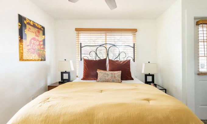 Johnson City House | Welcome to Stone Haus