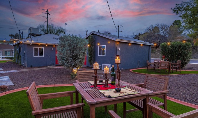 Wickenburg House | Welcome to The Dutton @ Wickenburgs The Sheridan