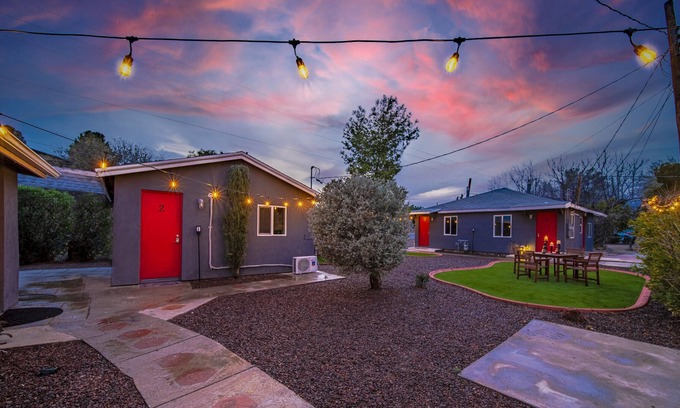 Wickenburg House | Welcome to the Kayce @ Wickenburgs The Sheridan
