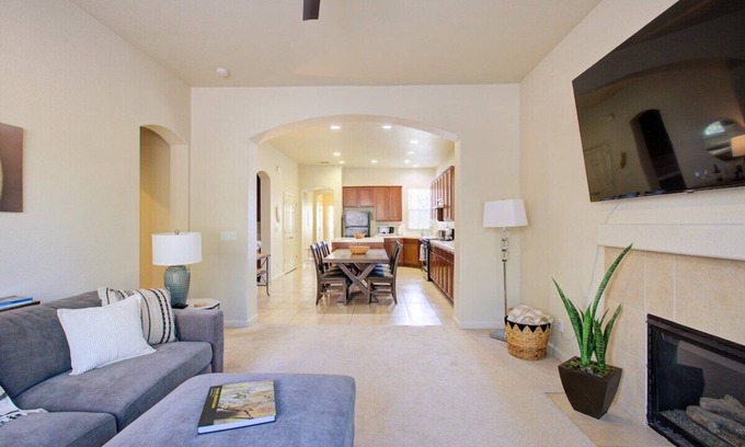 Merced House | Welcome to The Merced Hub! Merced has historically been the “Gateway to Yosemite”