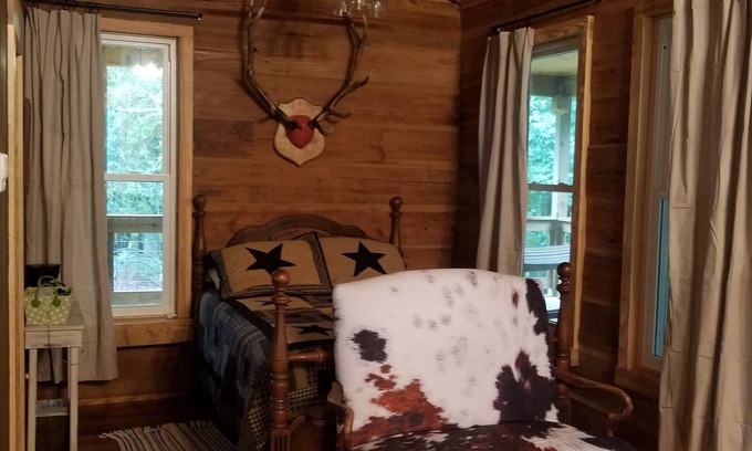 Oden Cabin | Welcome to the porch!