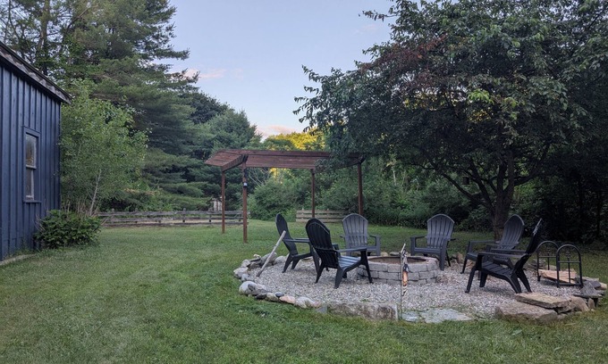 Queensbury Cabin | Welcome to the Starry Night Cabin, your perfect year-round getaway!