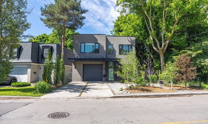 Lytton Park House | Welcome to The Treehouse, a tranquil escape in the middle of the city!