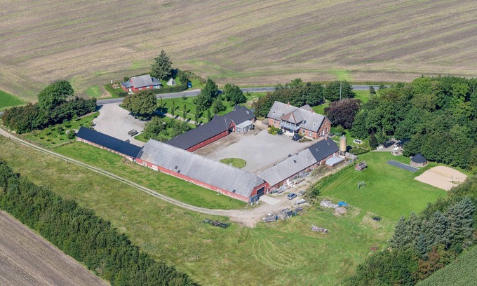 Roslev House | Welcome to this great vacation home overlooking the Limfjord.