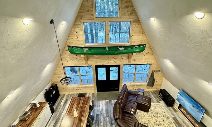 Carroll County House | Welcome to Three Points Cabin at White Lake