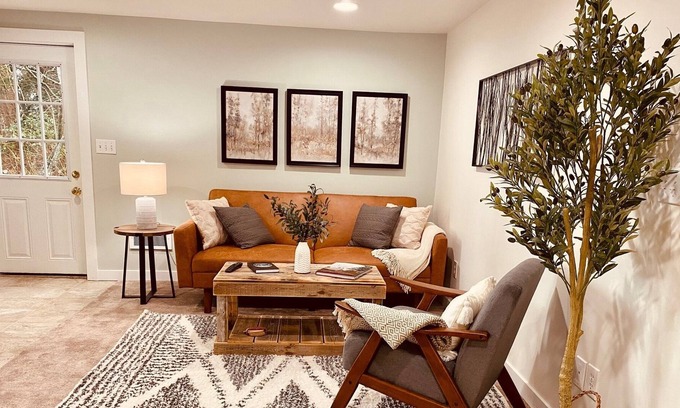 Clinton Cottage | Welcome to Whidbey's Bluff Cottage!
