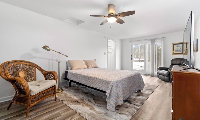 Saratoga Springs Apartment | Welcome to your comfortable retreat in Saratoga Springs!