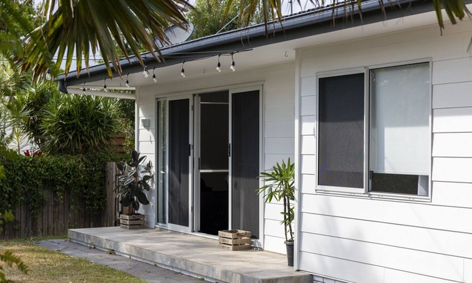 Yandina House | Welcome to your home located in the picturesque town of Yandina, Queensland!