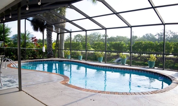 Bradenton House | Welcome to Your Tropical Getaway in Bradenton, FL!