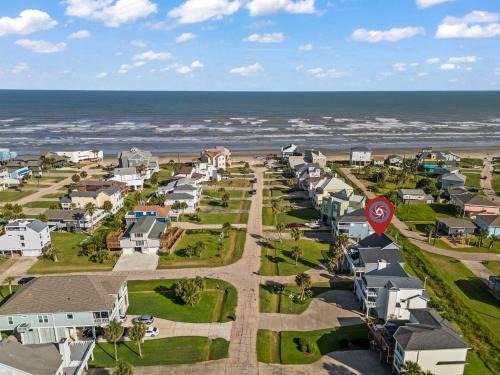Pirates Beach House | Welcome to your ultimate seaside escape
