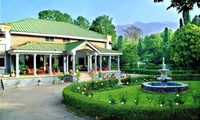 Gunehr Hotel | WelcomHeritage Taragarh Palace