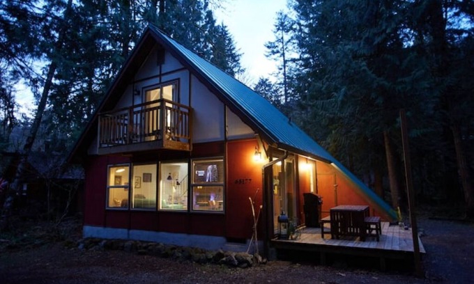 Mount Hood Village Cabin | Welcoming cabin in Mt. Hood Corridor