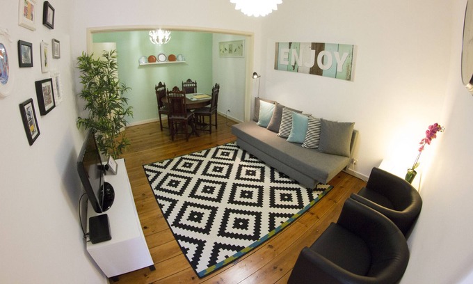Santo Amaro Apartment | WELCOMING COZY LISBON APARTMENT
